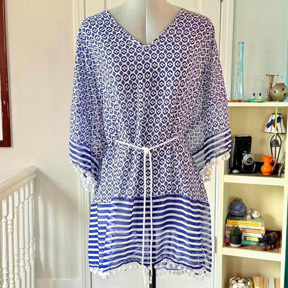 Romeo + Juliet Couture Stripe Swim Cover Up (size S)